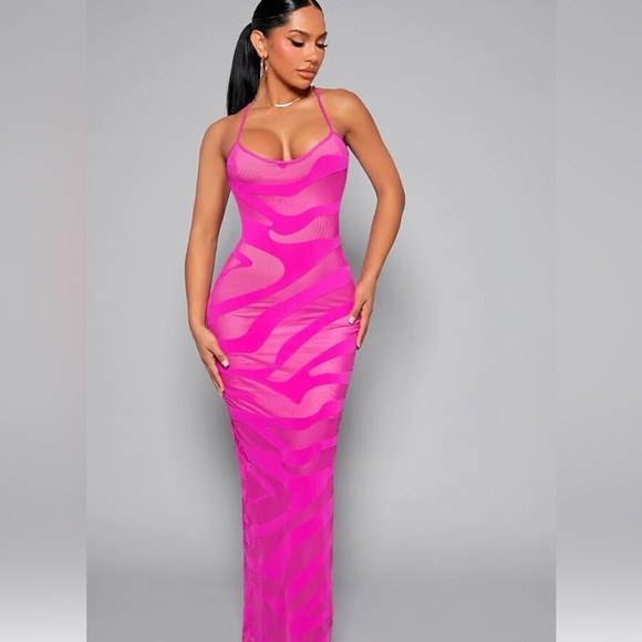 Hot pink sundress - Picture 2 of 2